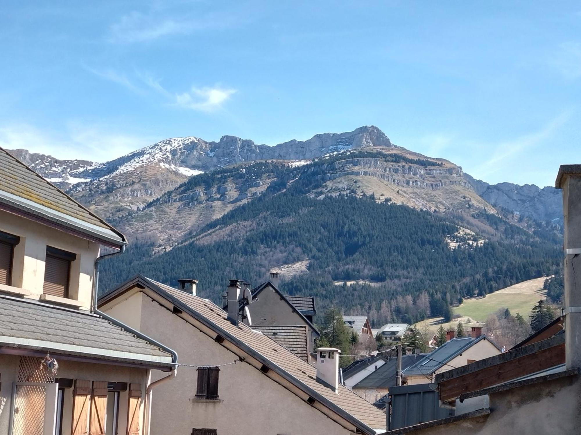 Grande Maison De Ville Renovee,Au Coeur Du Village Villard-de-Lans Eksteriør bilde